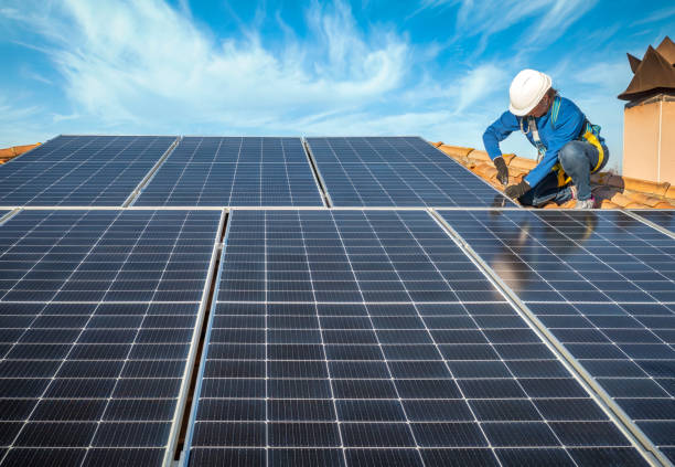 Best Commercial Roofing Services  in Oconomowoc, WI